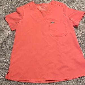 Excellent condition figs hot coral M catarina